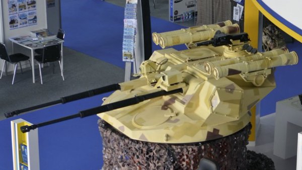 На фото макет нового украинского боевого модуля "Дуплет" для установки на бронированные машины, оснащенного двумя 30-мм автоматическими пушками 3ТМ2, в экспозиции выставки-конференции SOFEX 2016, Амман (Иордания), май 2016 года (с) Patrick Allen / Jane's